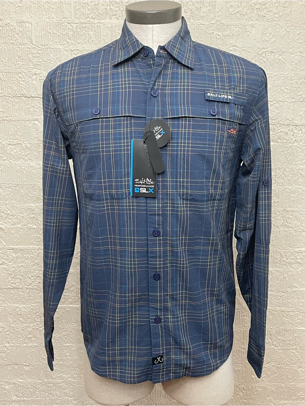 Salt Life Blue Plaid Performance Fishing Long-Sleeve Button-Down Shirt